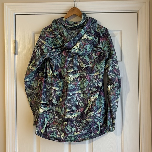 Lululemon Jacket - Picture 5 of 7